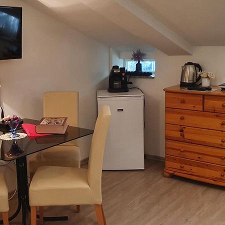 Karmelita Boutique Apartman Sopron Phòng bức ảnh