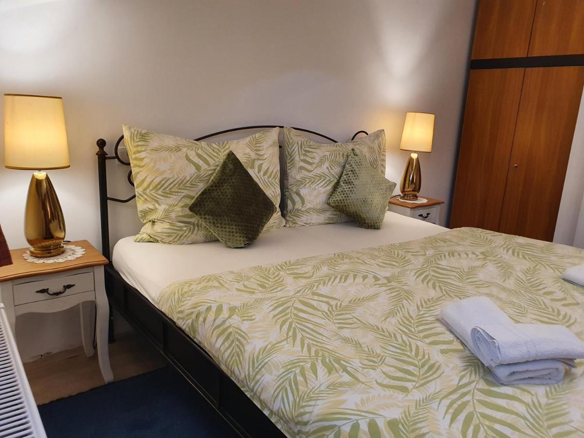 Karmelita Boutique Apartman Sopron Ngoại thất bức ảnh