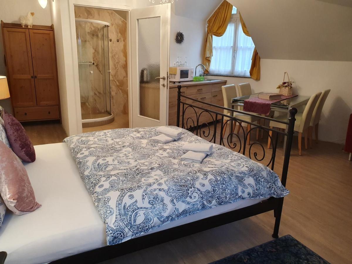 Karmelita Boutique Apartman Sopron Ngoại thất bức ảnh